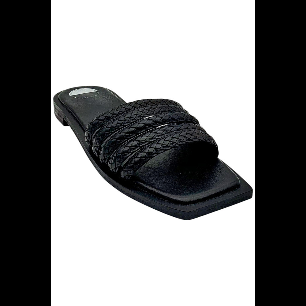 Intentionally Blank Women's Mute Slide Sandals Black - Medium